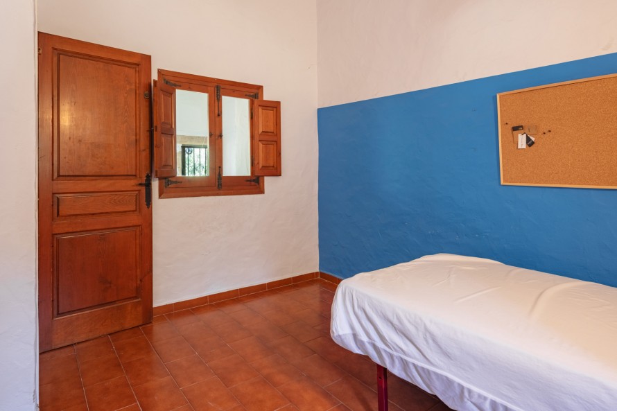 3 Bedrooms - — 17/26