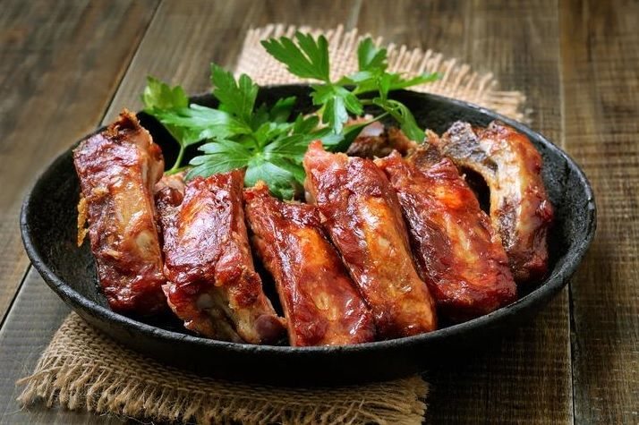 Côtes cuites à basse température, sauce barbecue coréenne