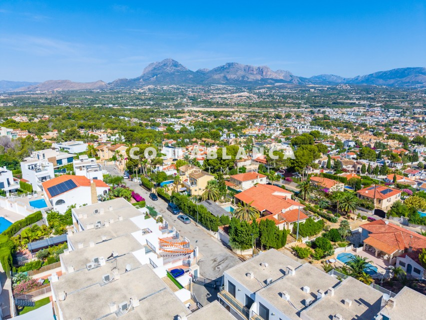 3 Dormitorios - Albir — 34/35