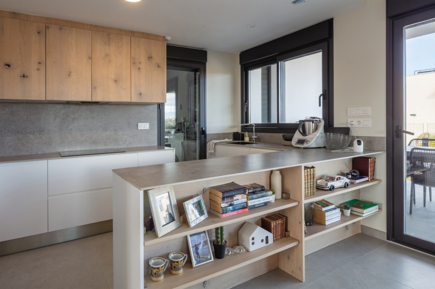 2 Bedrooms - — 7/23