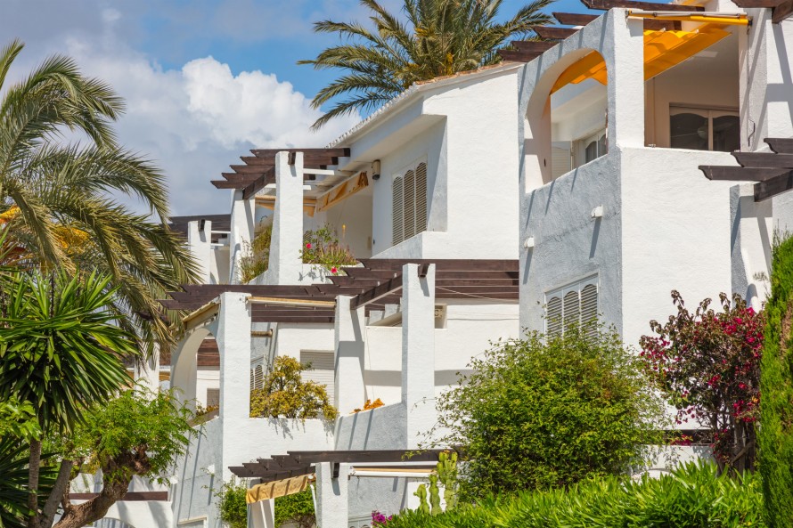 2 Bedrooms - — 25/36