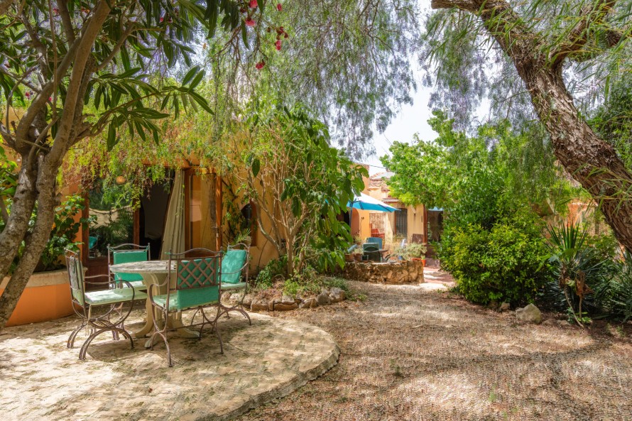 4 Bedrooms - — 23/36