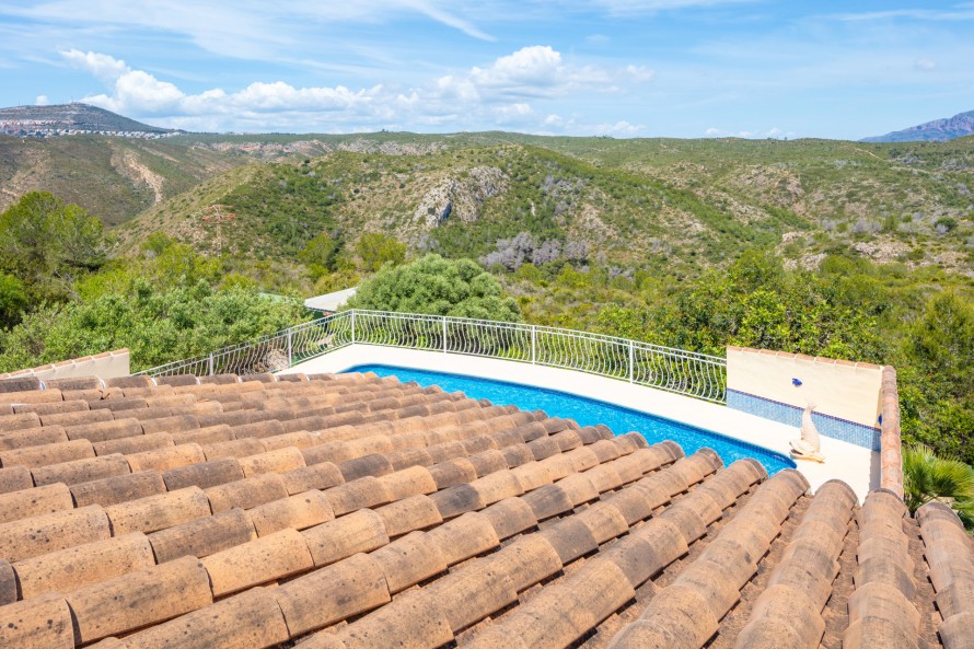 3 Bedrooms - — 29/40