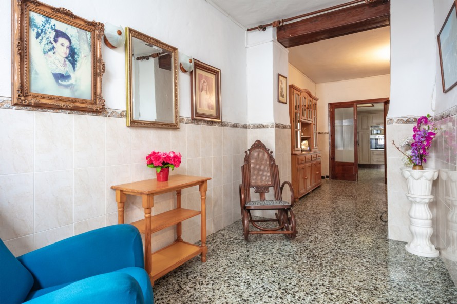 4 Bedrooms - — 2/17