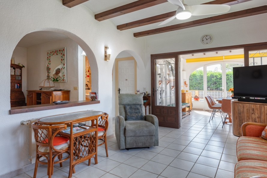 4 Bedrooms - — 13/36