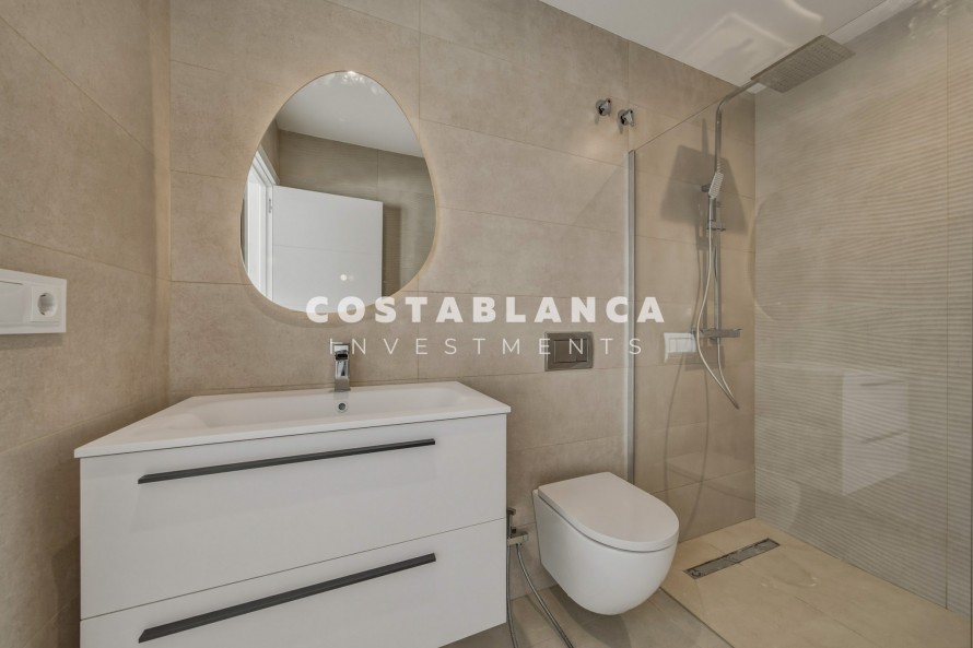 4 Dormitorios - Albir — 40/50