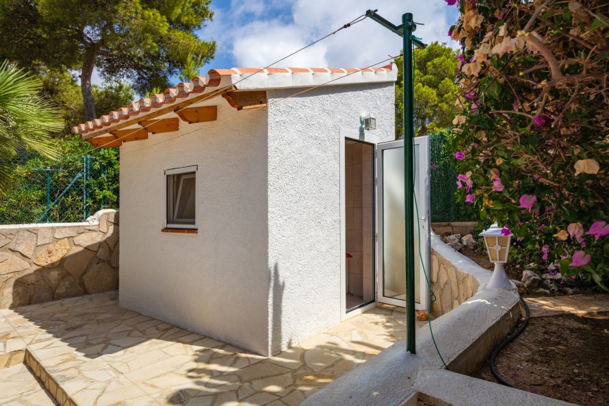 4 Bedrooms - — 26/36