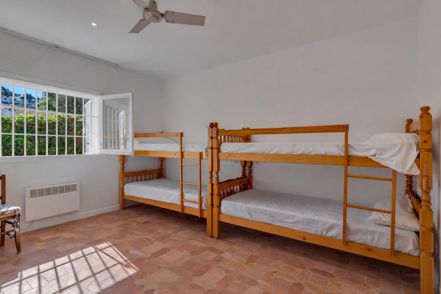 8 Dormitorios - Jávea / Xàbia — 38/48
