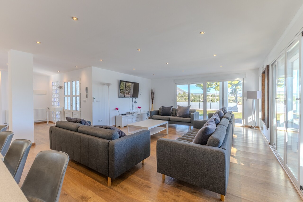 7 Bedrooms - Jávea — 3/50