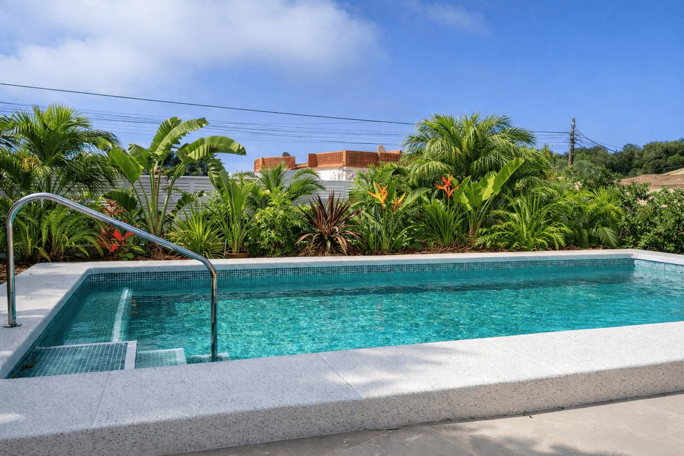 Jardín Wijcker: the pool