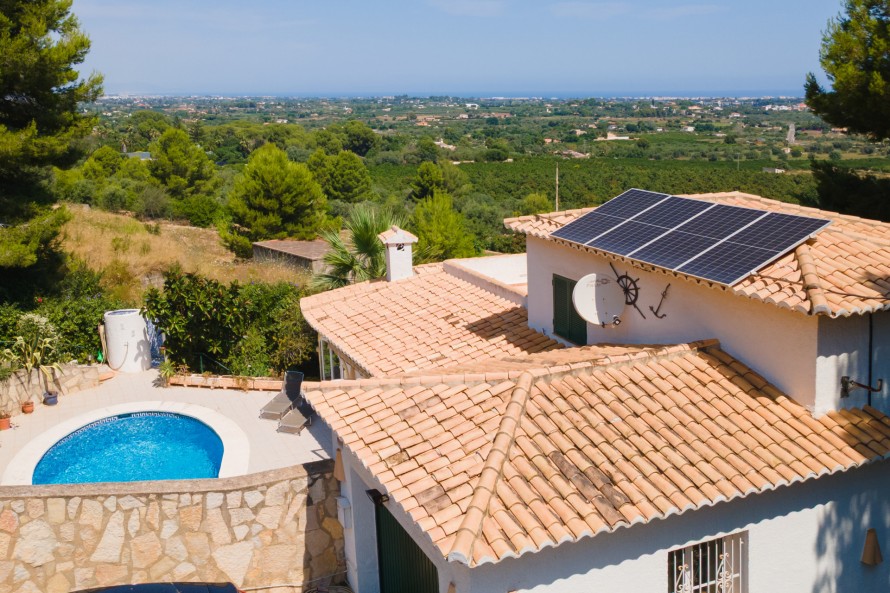 4 Bedrooms - — 28/33