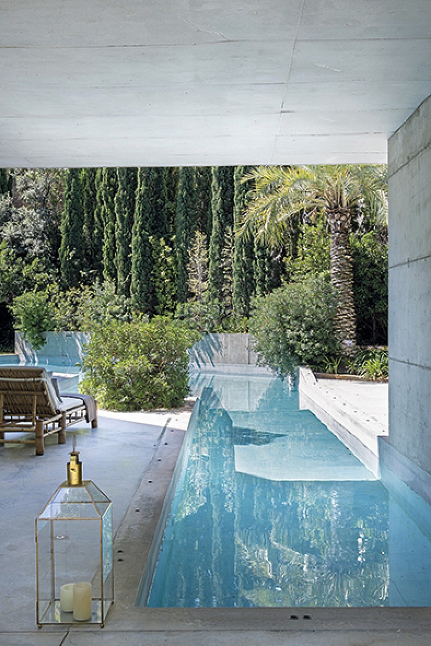 CASA GREY