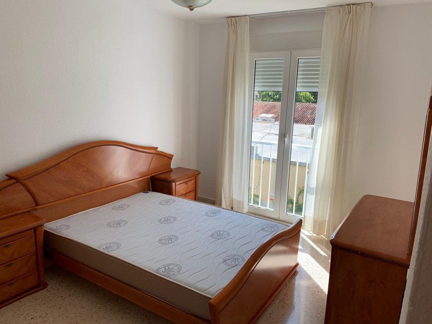 4 Bedrooms - — 12/20