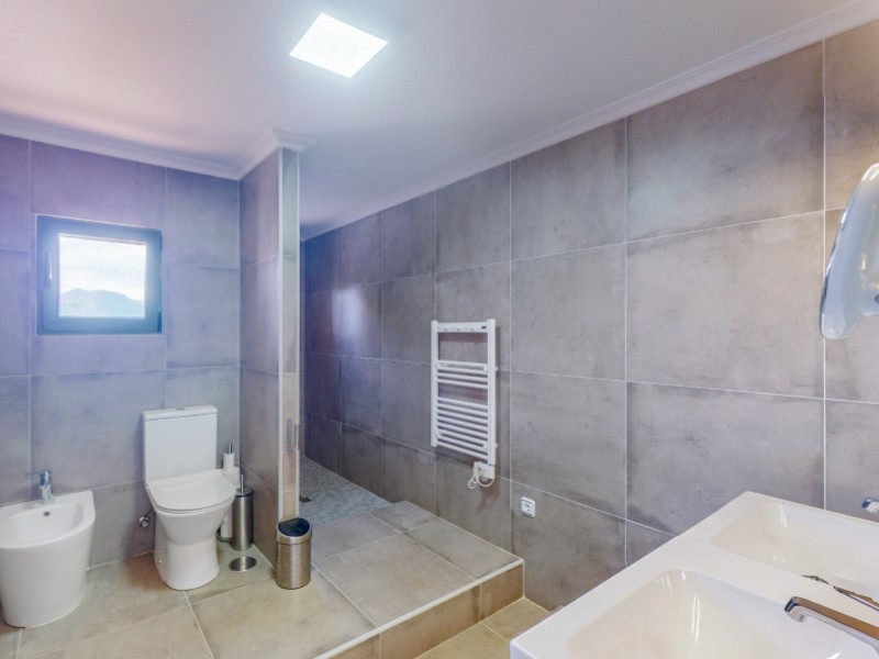 4 Bedrooms - Busot — 11/61