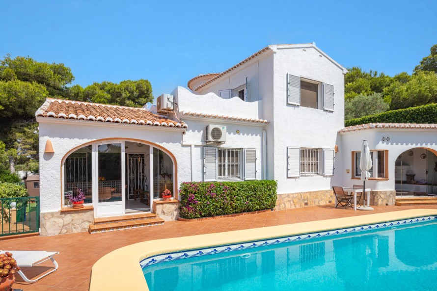 4 Bedrooms - — 25/36