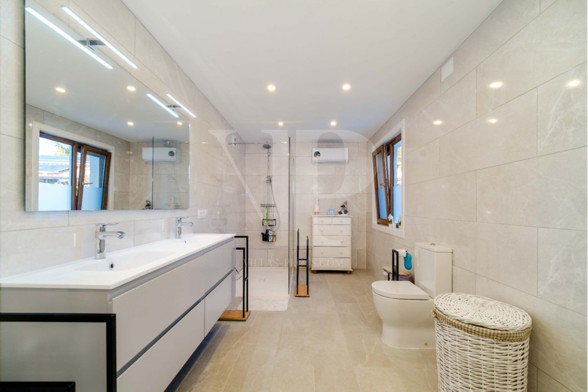 4 Bedrooms - Jávea — 33/37