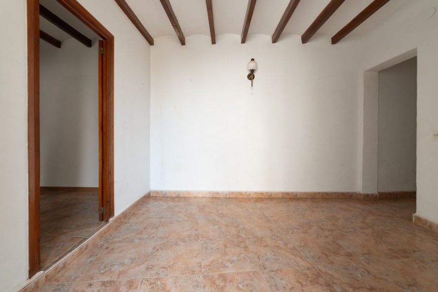 5 Bedrooms - — 3/20