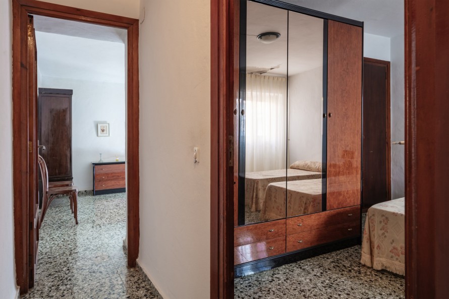 4 Bedrooms - — 11/17