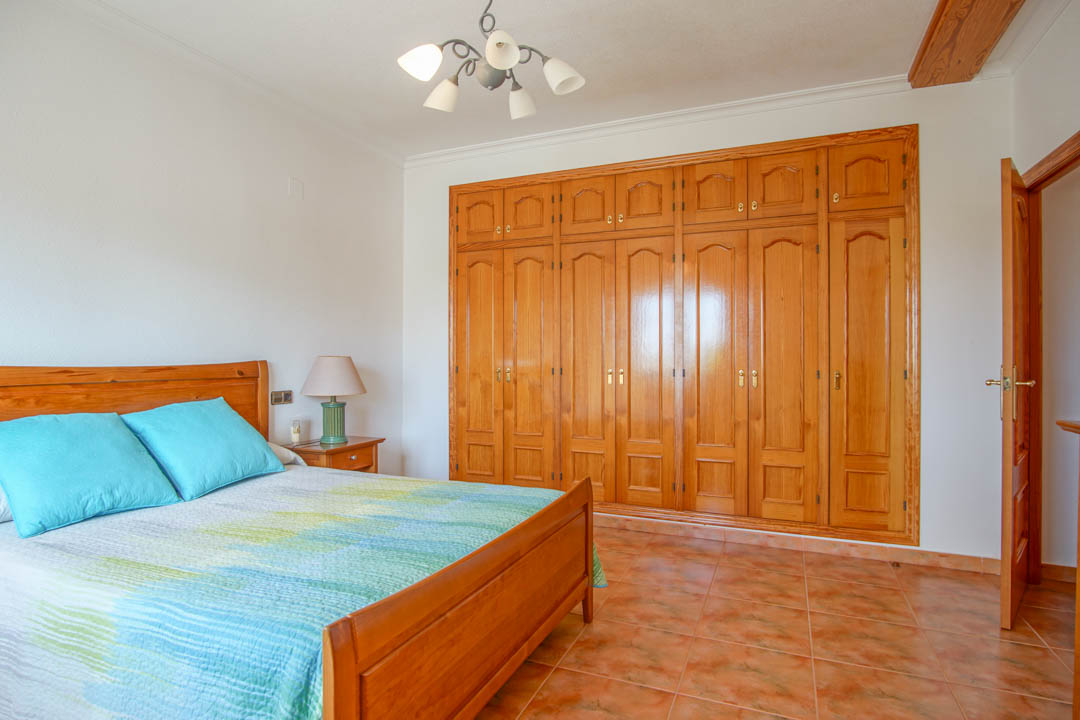 5 Bedrooms - Calpe — 30/50