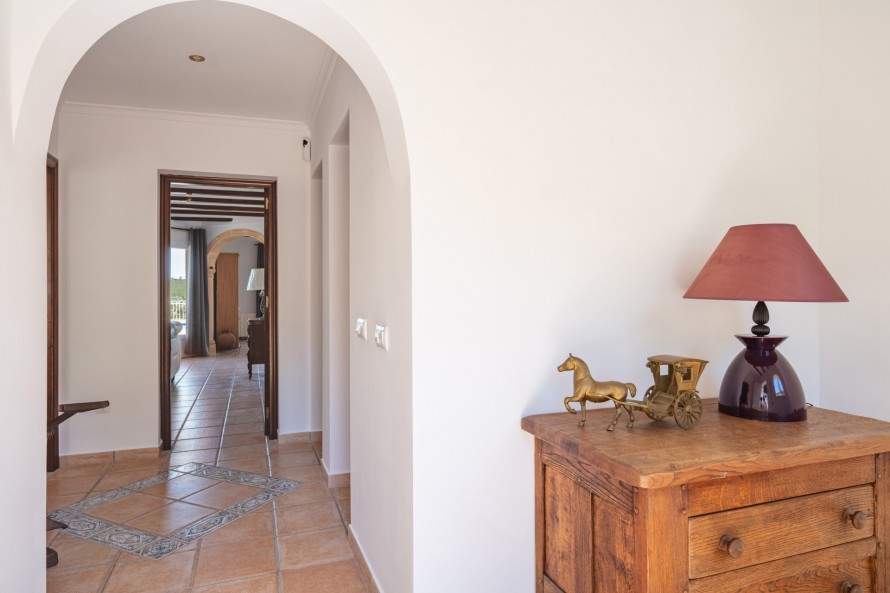 3 Bedrooms - — 7/40
