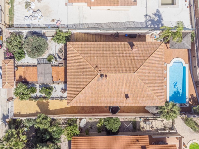 5 Bedrooms - Busot — 38/47
