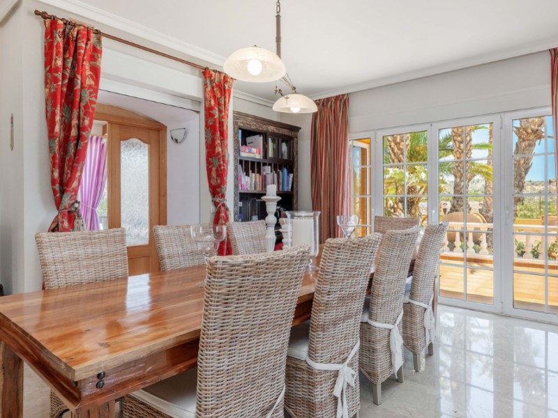 5 Bedrooms - Busot — 5/85