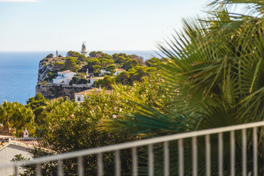 3 Bedrooms - — 5/30