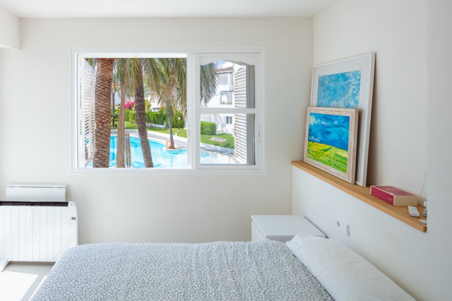 2 Bedrooms - — 13/36