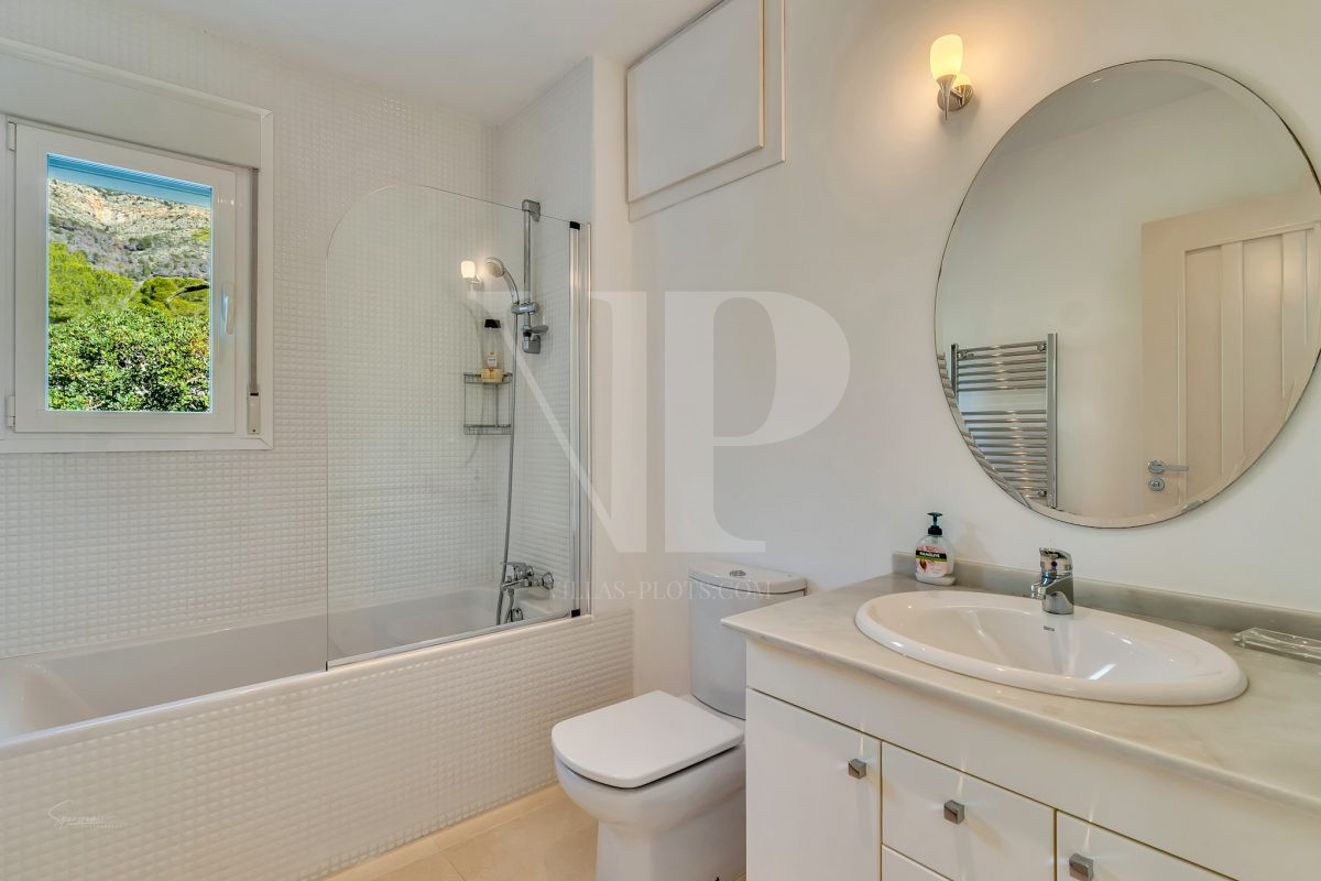 5 Bedrooms - Jávea — 74/77