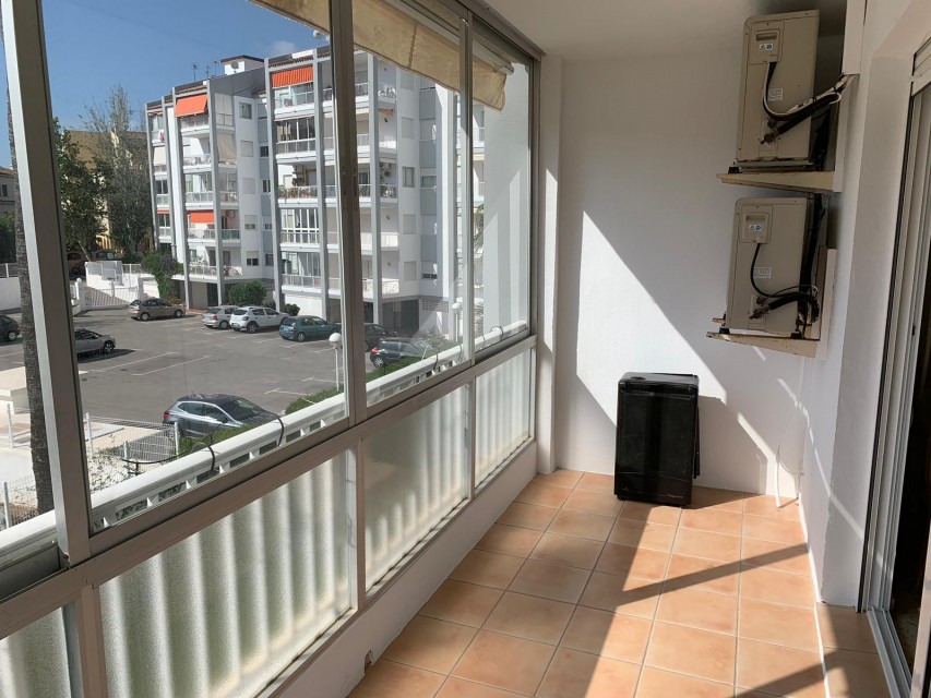 4 Bedrooms - — 5/20