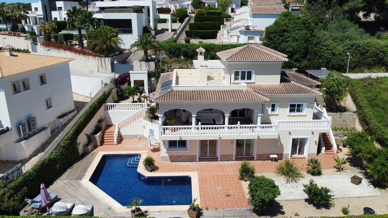 4 Bedrooms - Moraira