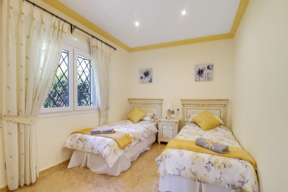 4 Bedrooms - Moraira — 7/20