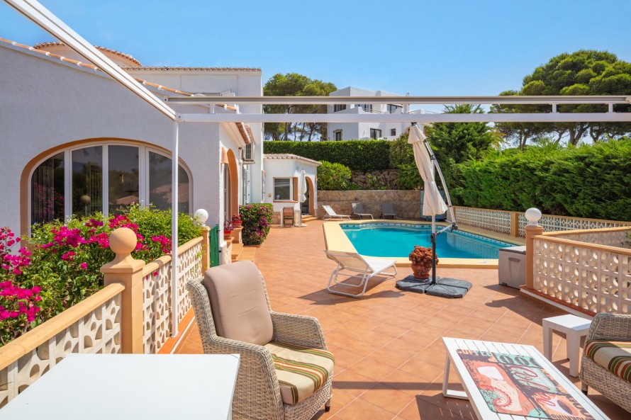 4 Bedrooms - — 7/36