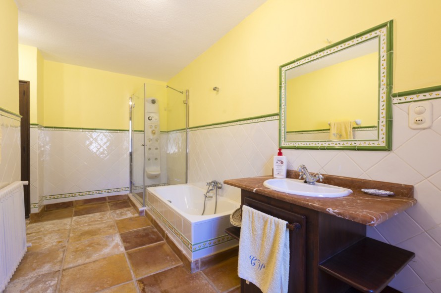 6 Bedrooms - Altea — 16/25