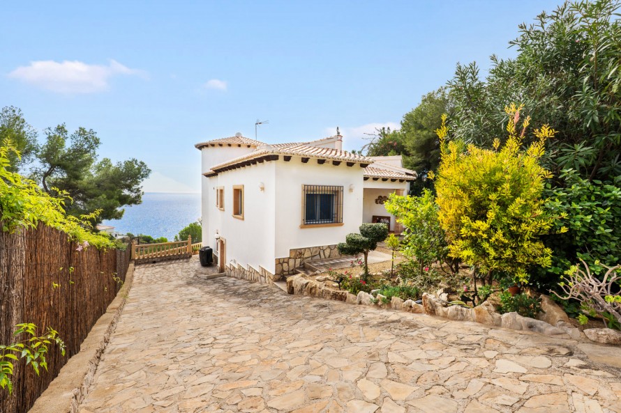 5 Bedrooms - — 31/39