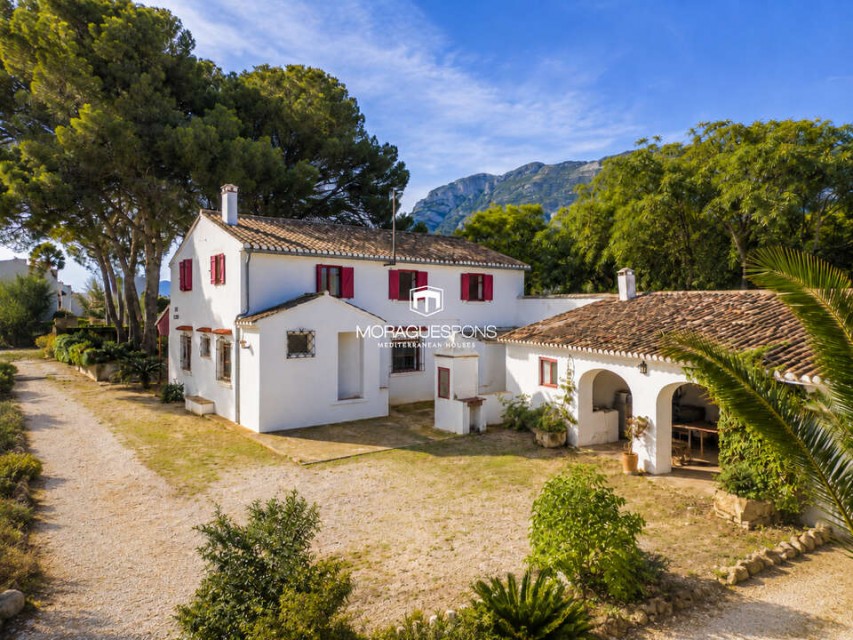 5 Bedrooms - Dénia — 1/43