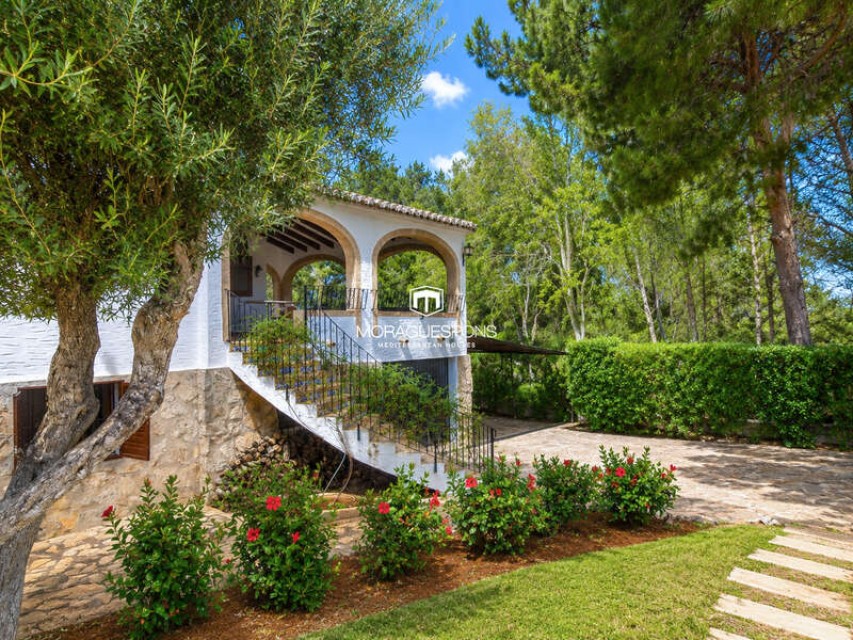 6 Bedrooms - Jávea — 1/42