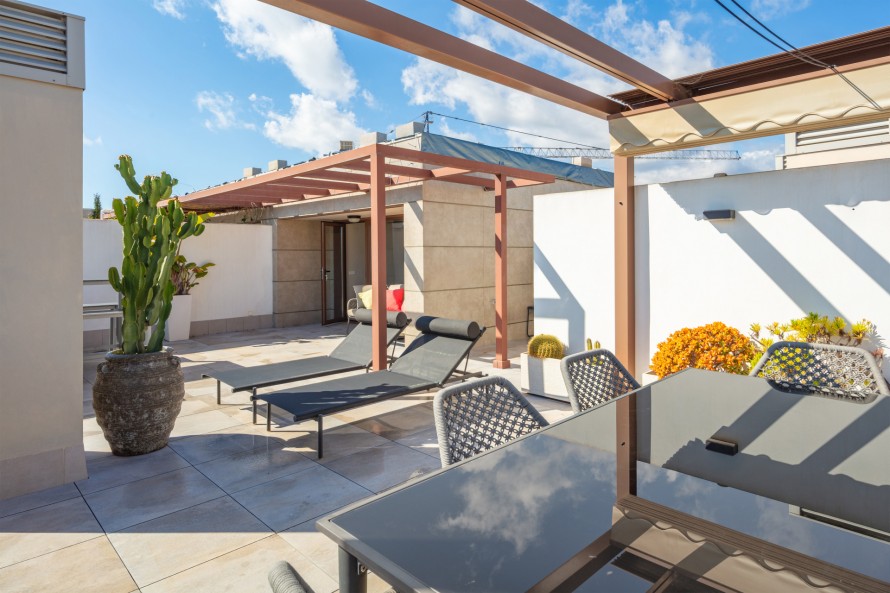 2 Bedrooms - — 29/37