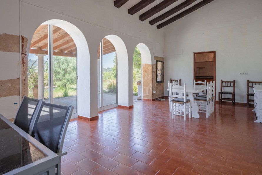 3 Bedrooms - — 8/26