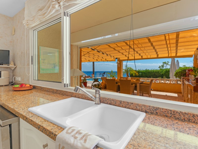 5 Bedrooms - Villajoyosa / La Vila Joiosa — 11/66