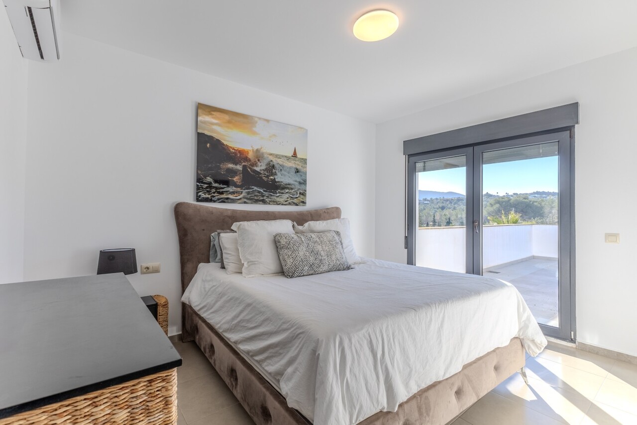 6 Bedrooms - Jávea — 4/50