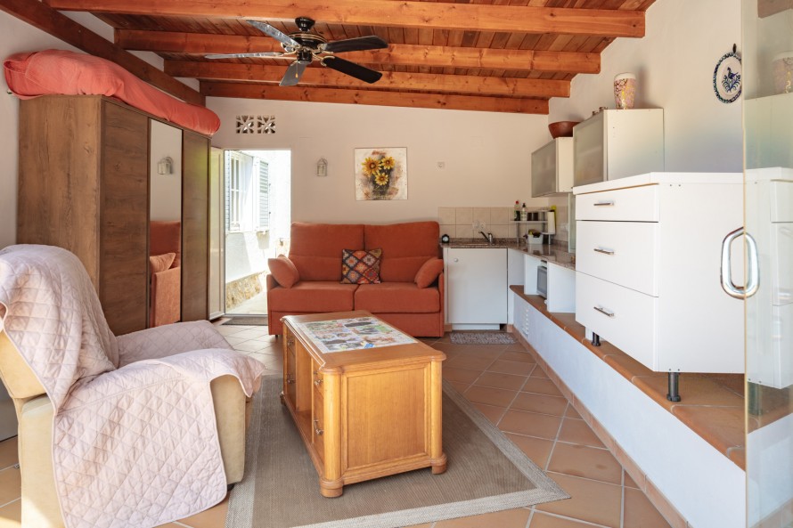 4 Bedrooms - — 22/36