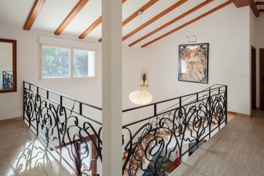5 Bedrooms - — 26/35