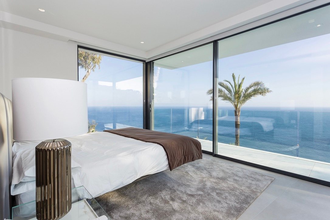 Villa Wolfie: bedroom with a view