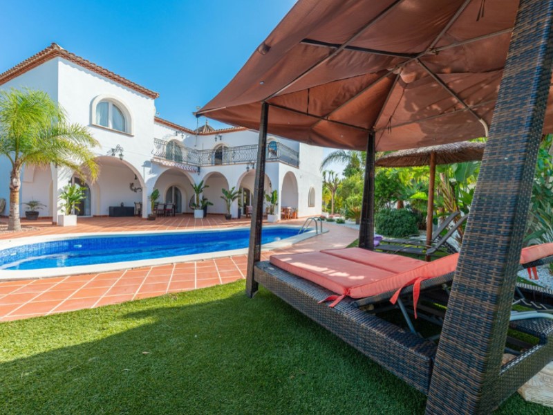 6 Bedrooms - Busot — 37/57