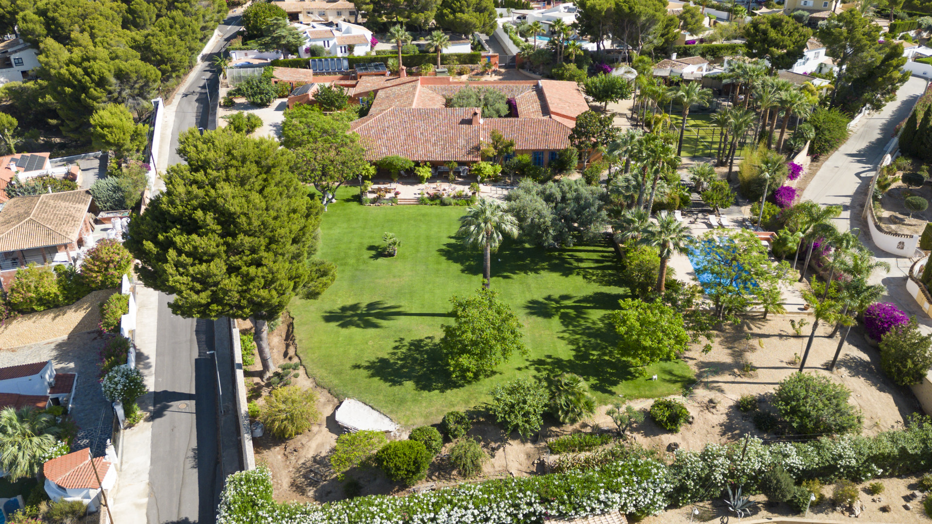 6 Bedrooms - Altea — 24/25