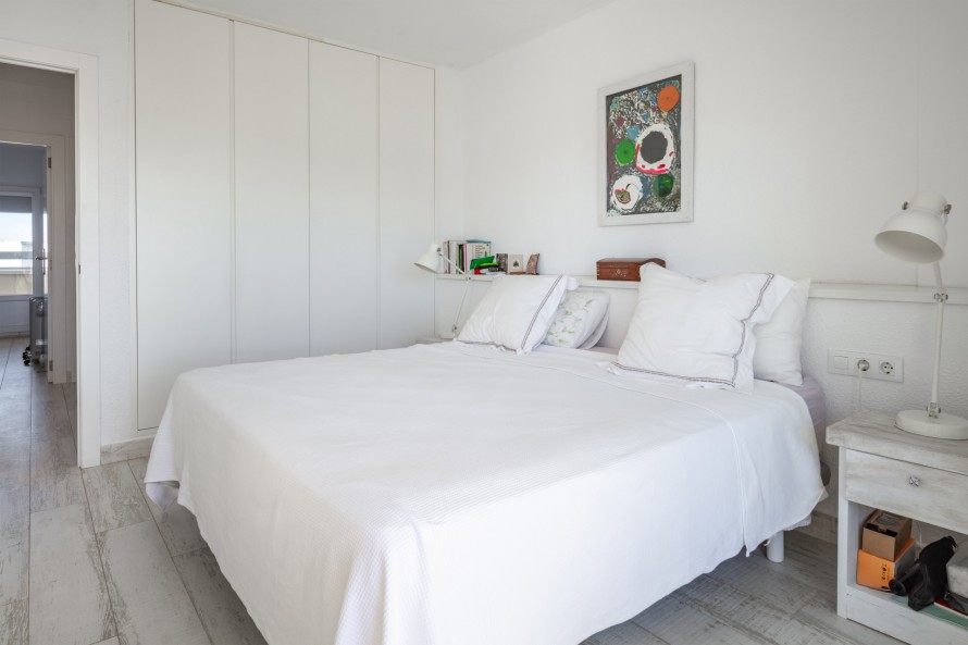 3 Bedrooms - — 8/22