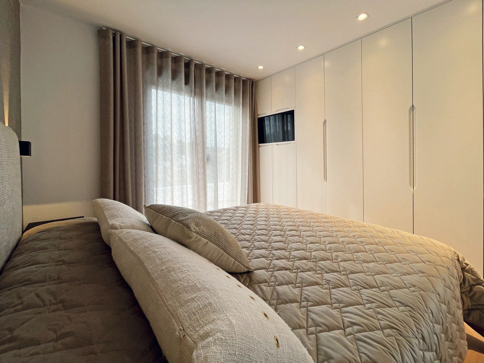 160×200 bed