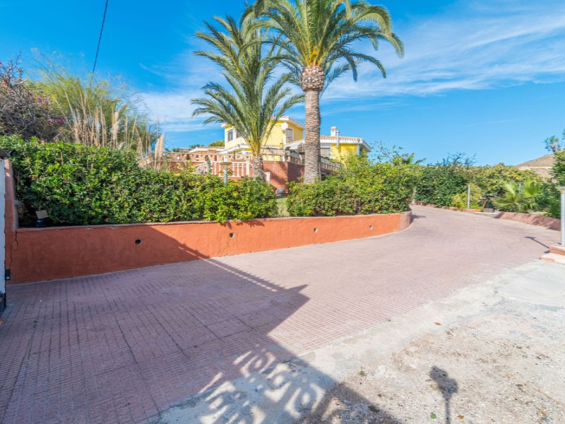 5 Bedrooms - El Campello — 48/56