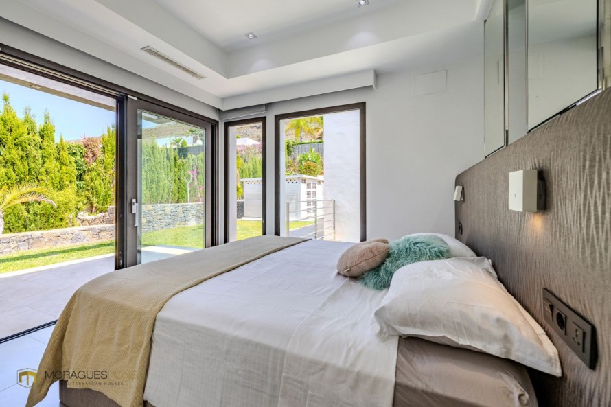 5 Bedrooms - Jávea — 30/50